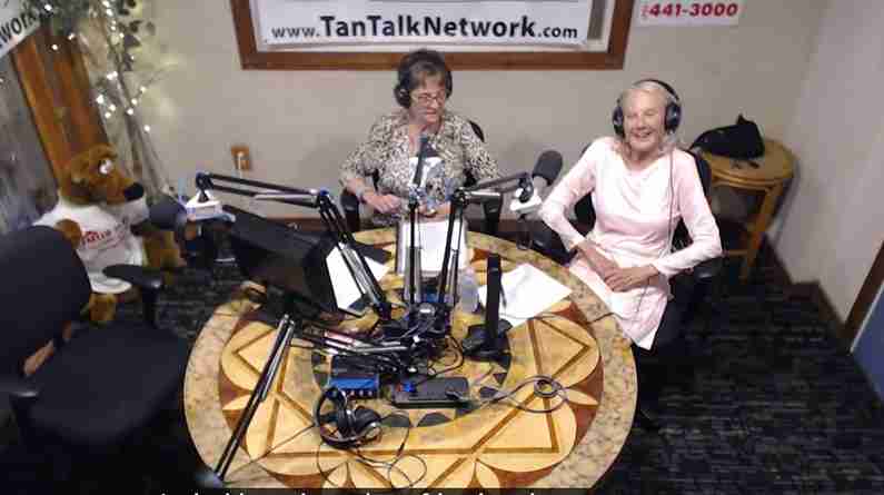 Connecting Caregivers – Senior Care Advocate & Author Jacklyn Ryan & Jen Moyer/The Super Patch Co