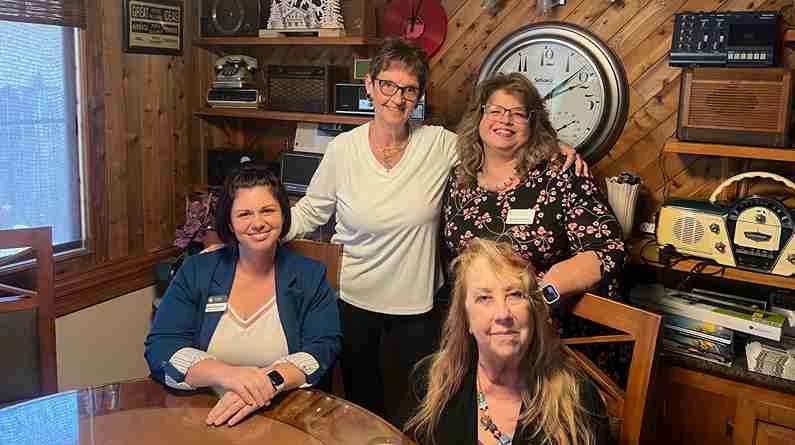 Connecting Caregivers with Care Team Sheri Gruden, Melissa Wojewnik and Kristin Downer
